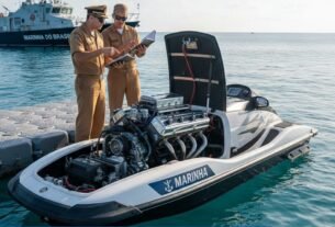 Motor de carro no jet-ski